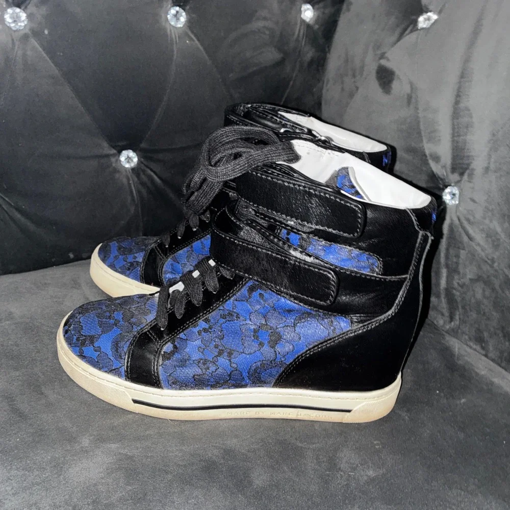 Marc by Marc Jacobs Blue Lace Leather Wedge Sneakers High Top MBMJ Shoes